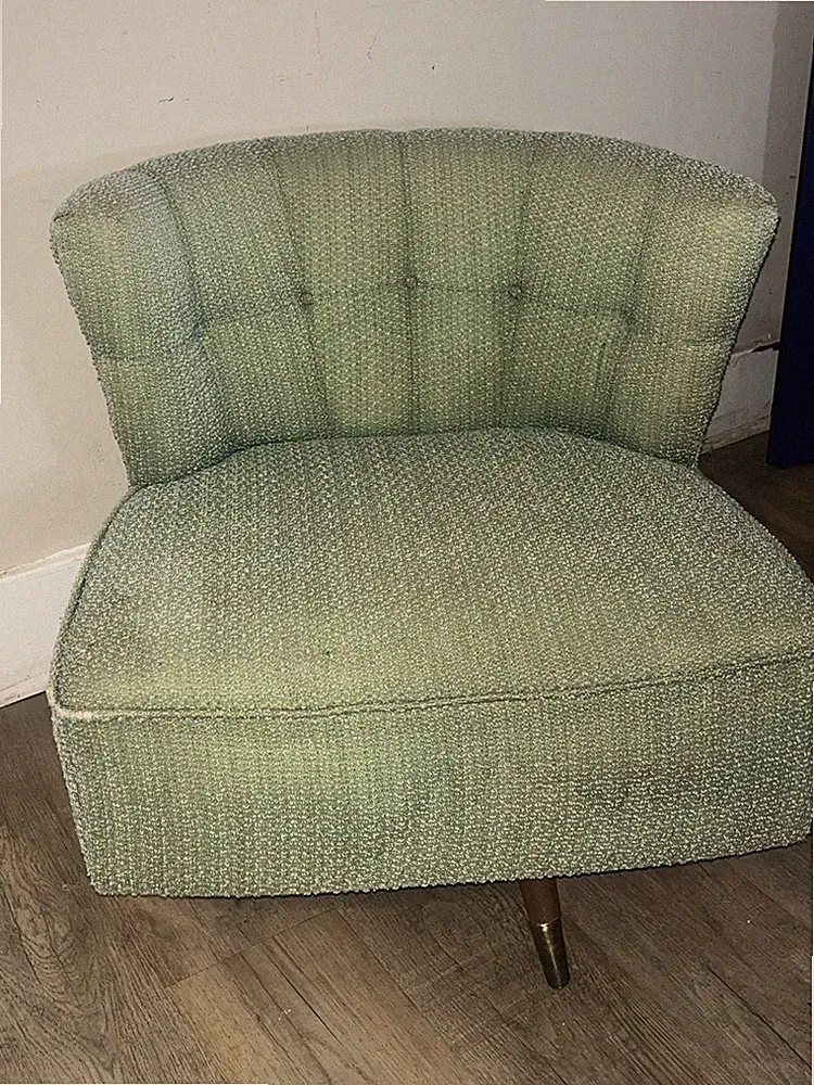 Kroehler Vintage Tufted Swivel Lounge Slipper Chair, Bucket Design Wooden Legs