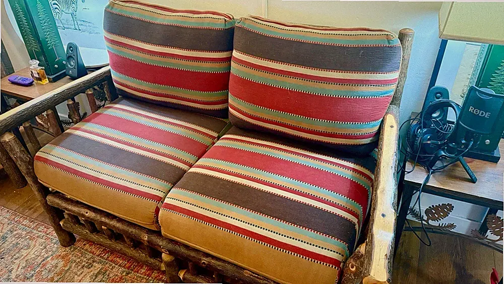 Old Hickory Love seat Rare - extraordinary, beautiful