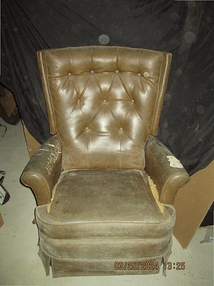 Recliner tan used local pickup W Milford, NJ